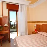 Smeraldo Ξενοδοχείο 3*