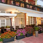 Smeraldo Otel 3*